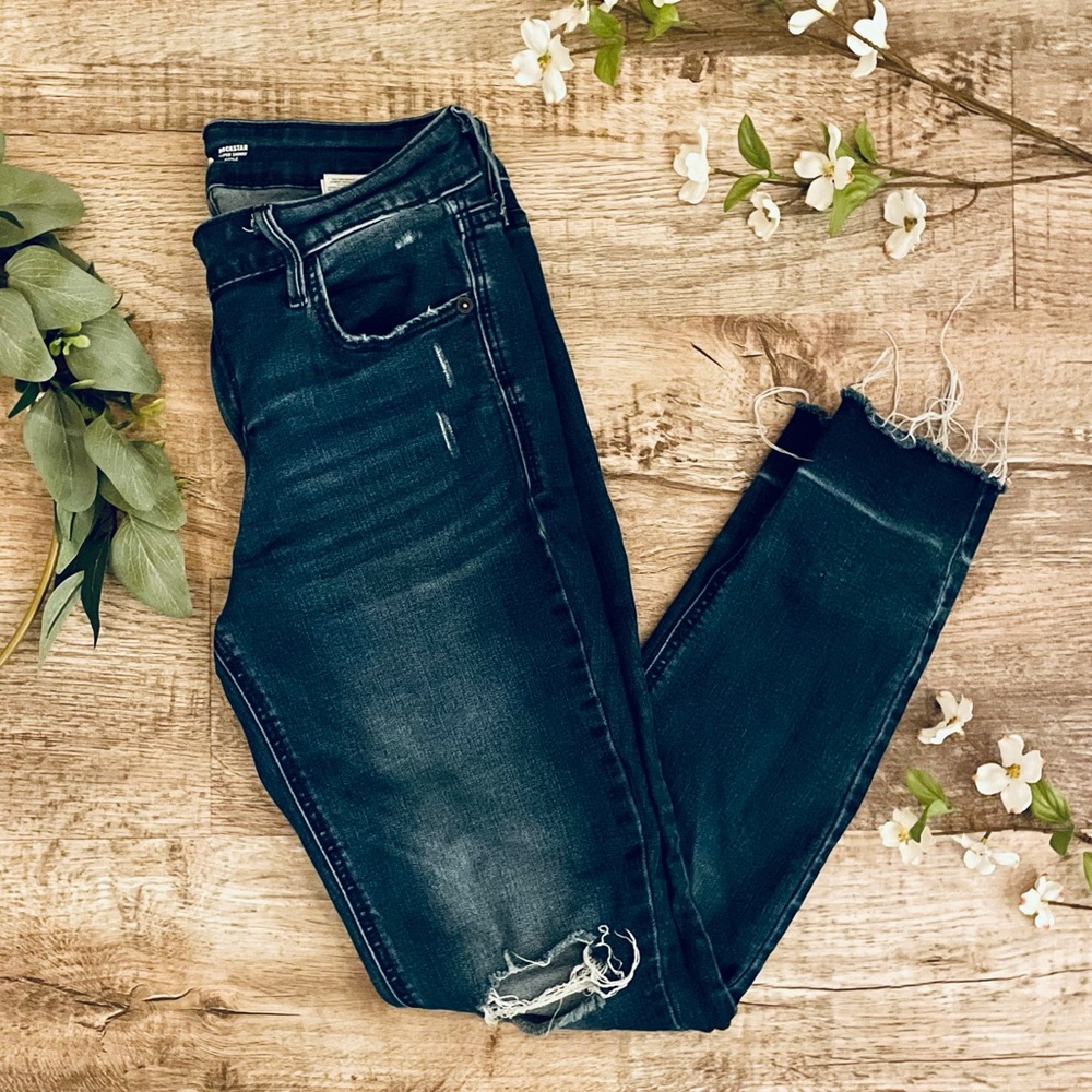 🌼 Old Navy Super Skinny Ankle Jeans🌼